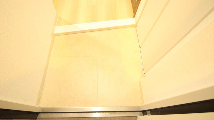 物件内観写真22　(玄関)