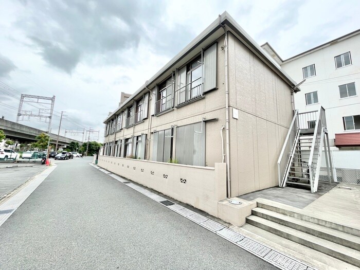 物件外観写真2　(外観写真)