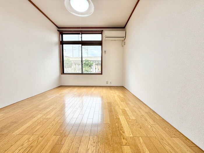 物件内観写真11　(居室)