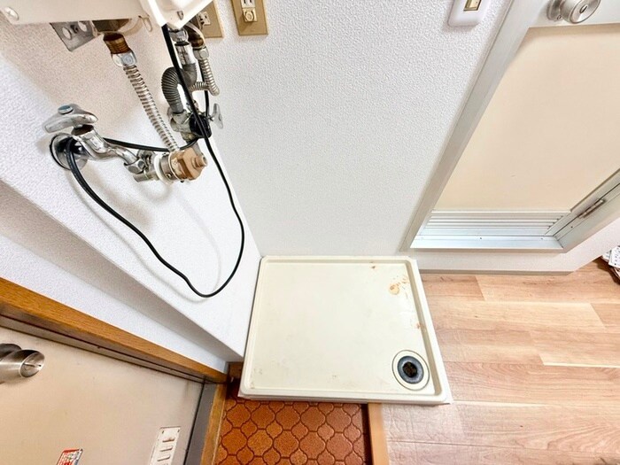 物件内観写真19　(洗濯機置場)