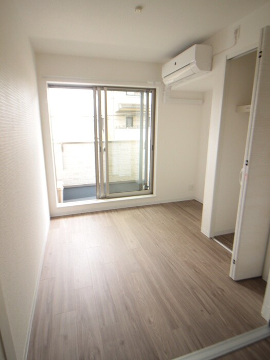 物件内観写真11　(居室)