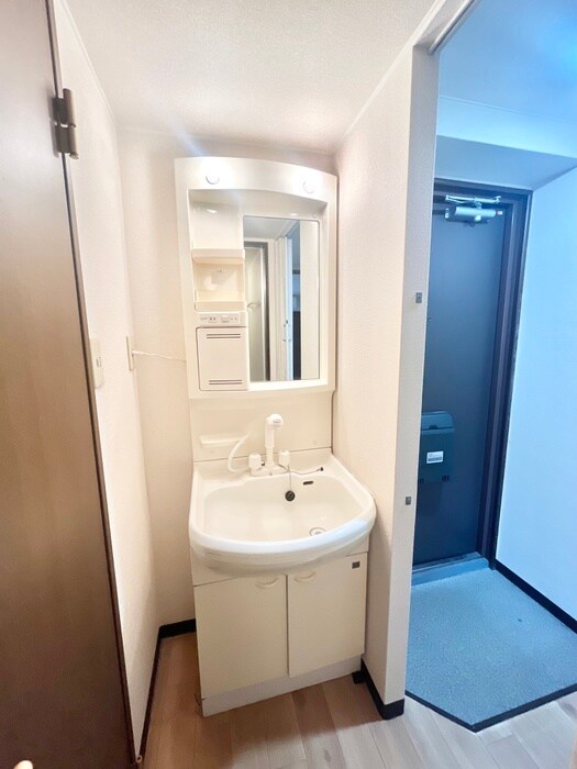 物件内観写真13　(洗面)