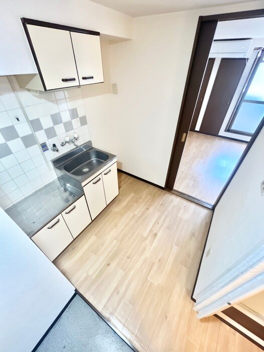 物件内観写真17　(廊下)