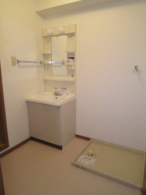 物件内観写真15　(洗面)