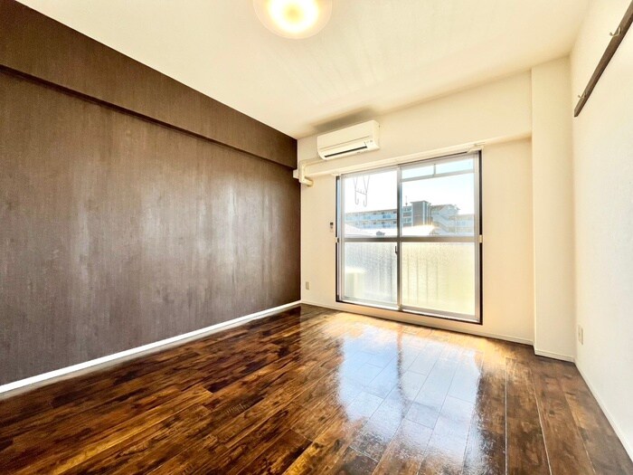 マリ－ブ１８２０の居室