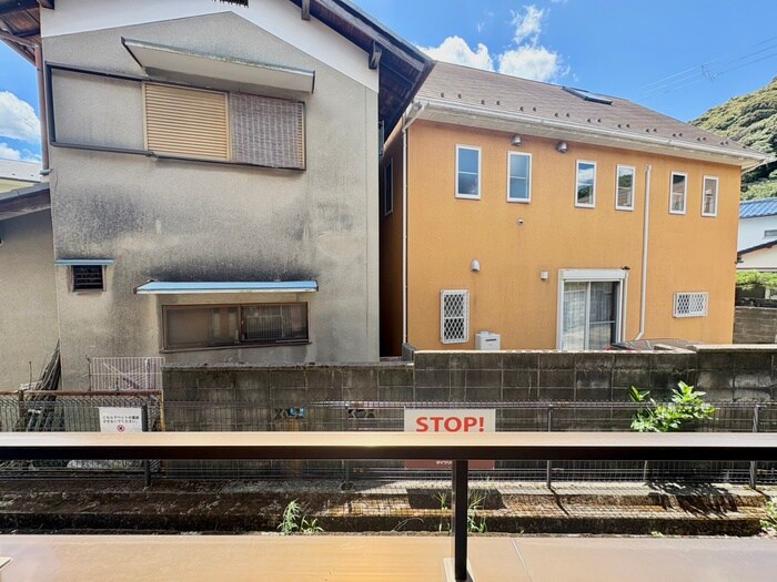 物件内観写真19　(室内からの展望)