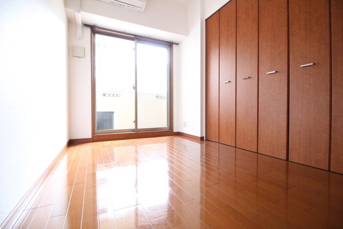 物件内観写真5　(居室)