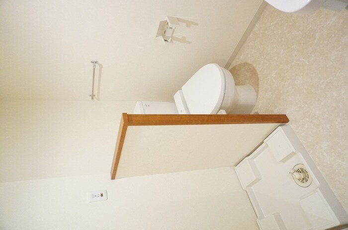 物件内観写真11　(洗濯機置場)