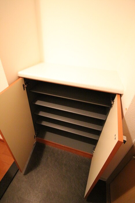 物件内観写真12　(靴箱)