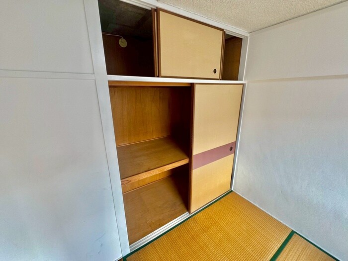 物件内観写真12　(収納)