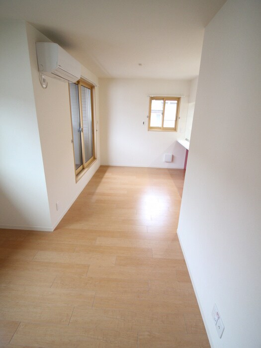 物件内観写真19　(居室)