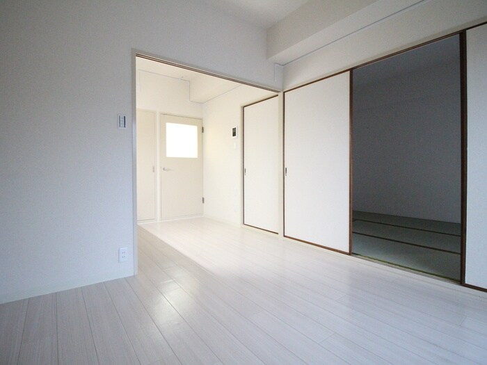 物件内観写真7　(居室)