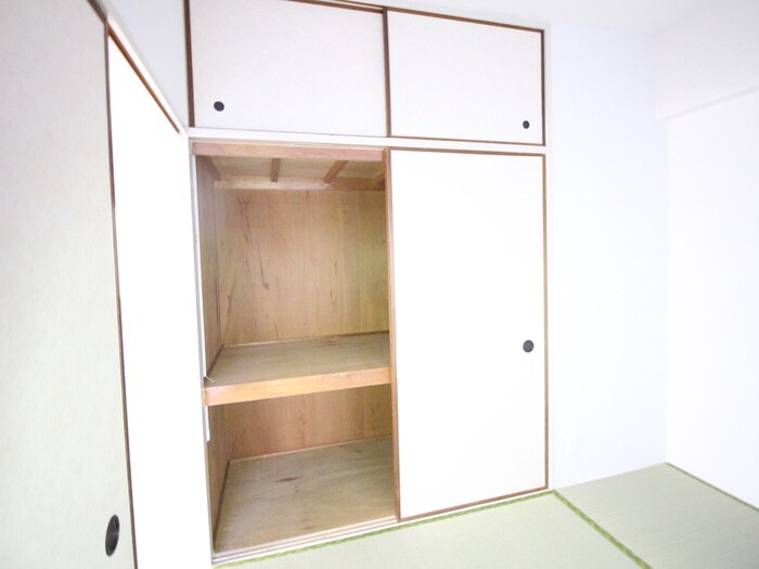 物件内観写真12　(収納)