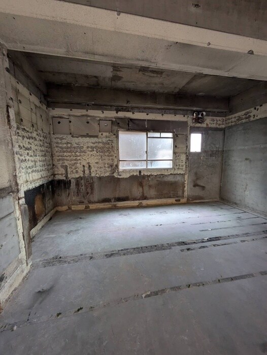 物件内観写真15　(居室)