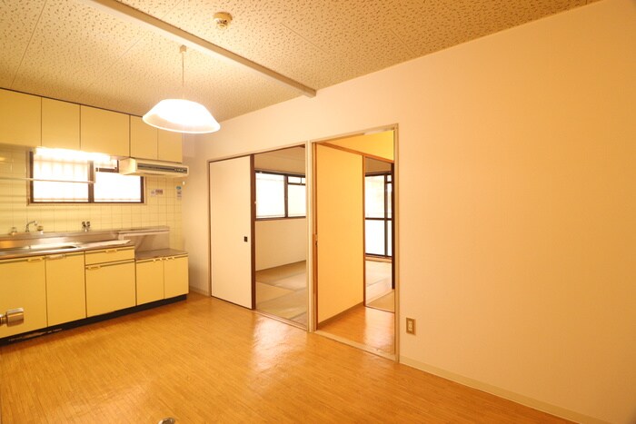 物件内観写真7　(居室)