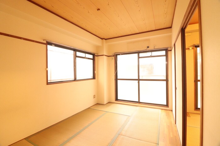 物件内観写真8　(居室)