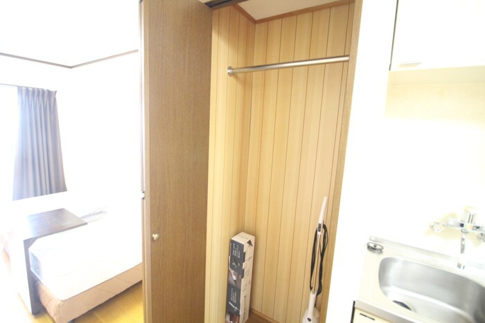 物件内観写真13　(収納)