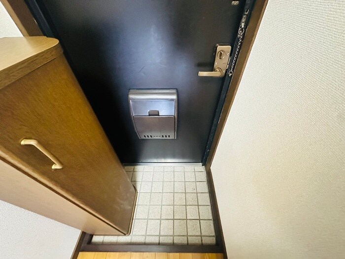 物件内観写真21　(玄関)