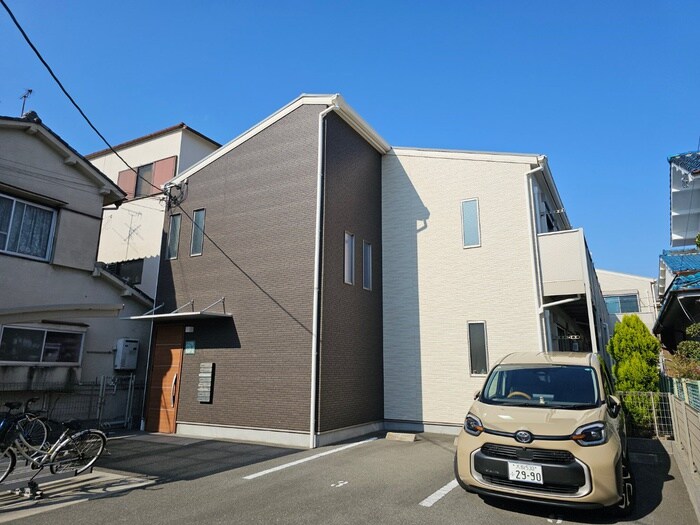 物件外観写真1　(外観写真)