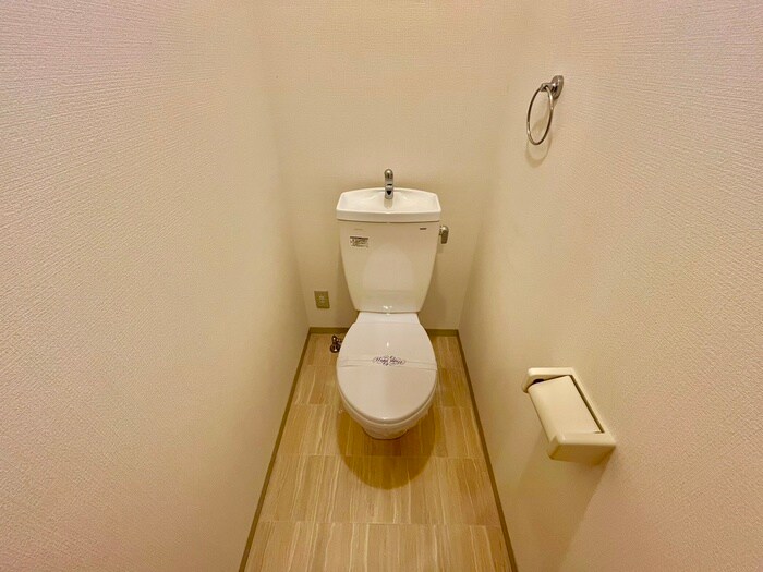 物件内観写真11　(トイレ)