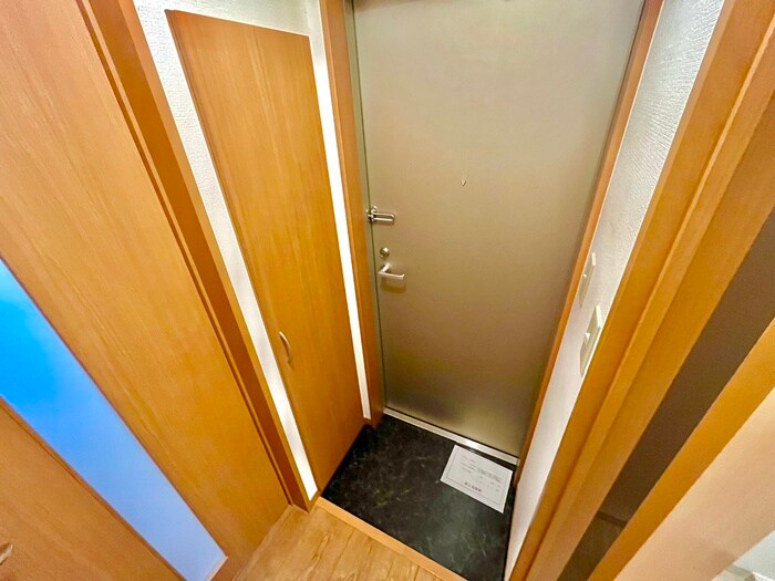 物件内観写真14　(玄関)