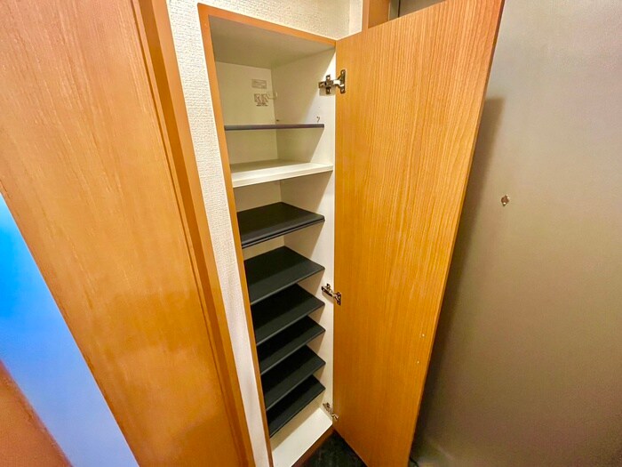 物件内観写真17　(靴箱)