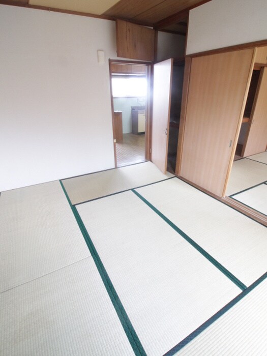 物件内観写真9　(居室)