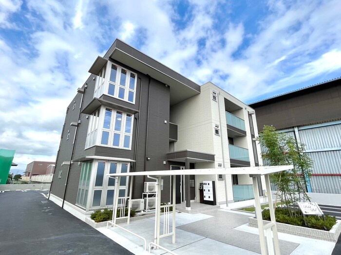 物件外観写真1　(外観写真)