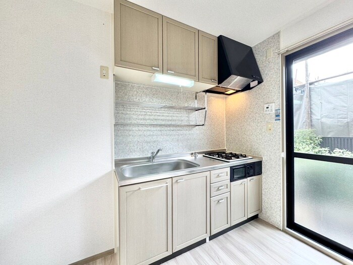 物件内観写真8　(キッチン)