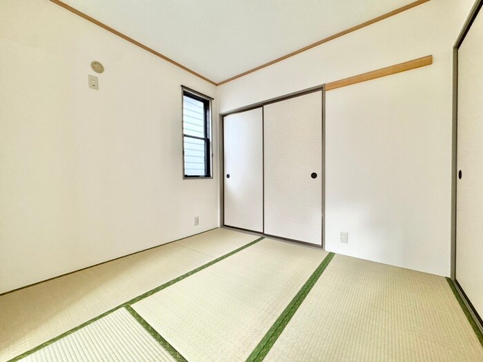 物件内観写真10　(居室)