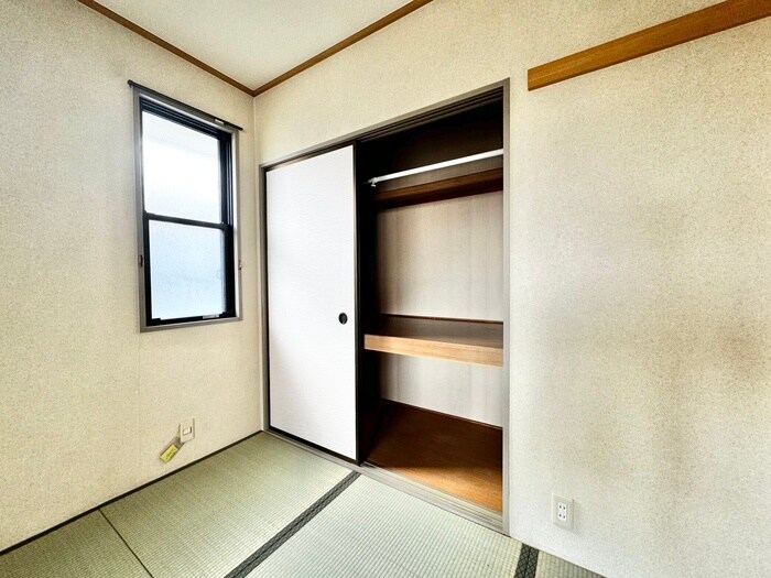 物件内観写真18　(収納)