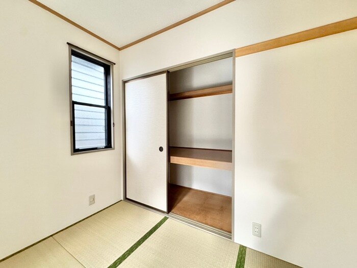 物件内観写真21　(収納)