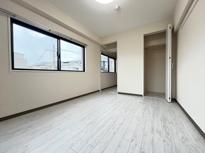 物件内観写真14　(居室)