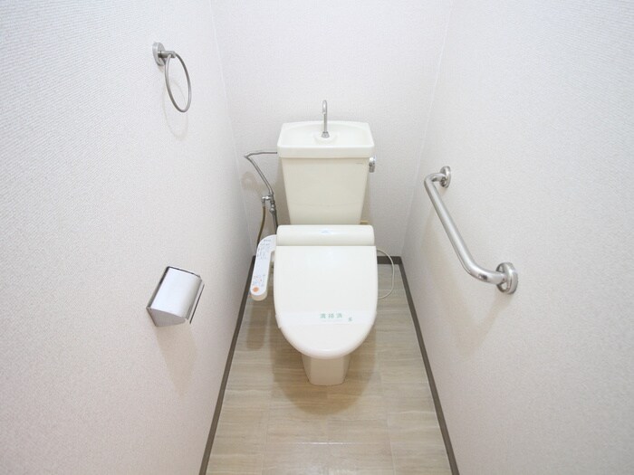 物件内観写真14　(トイレ)