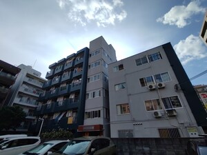 ベストレジデンス江坂A棟外観写真