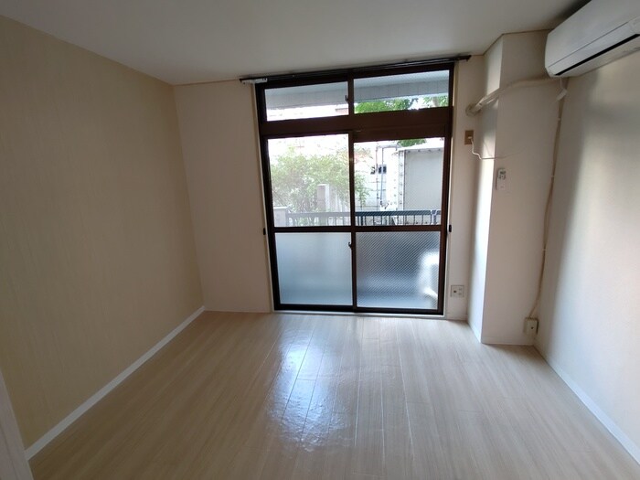 物件内観写真13　(居室)