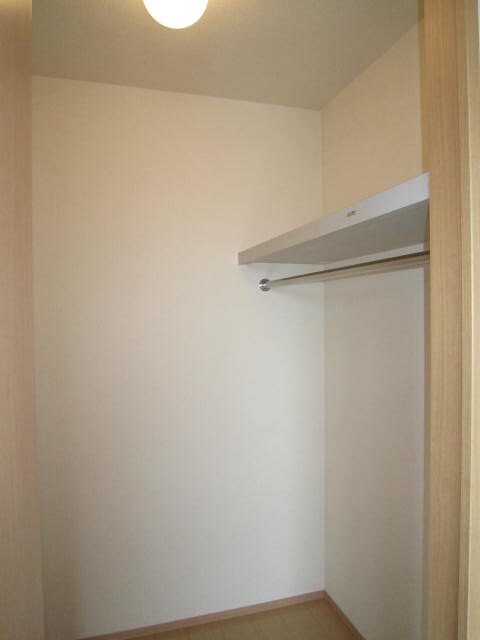 物件内観写真11　(収納)