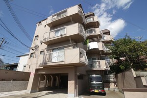 城が山ハイツ外観写真