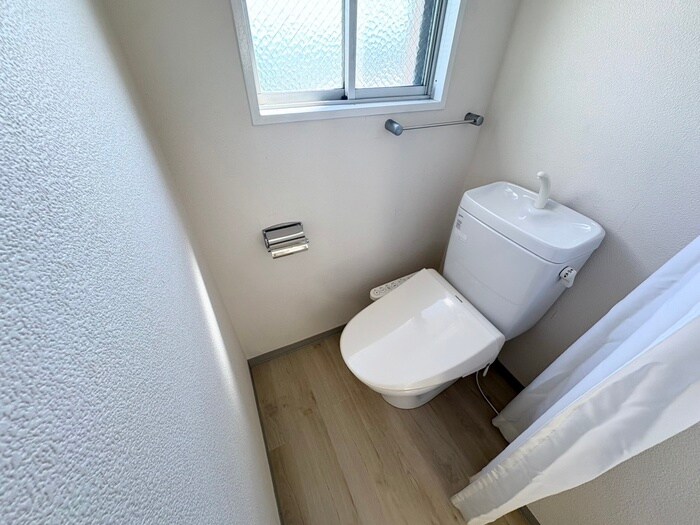 物件内観写真12　(トイレ)