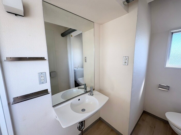 物件内観写真13　(洗面)