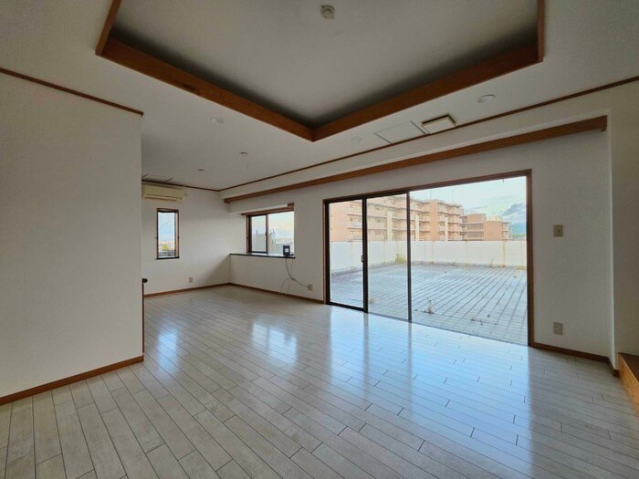 物件内観写真7　(居室)