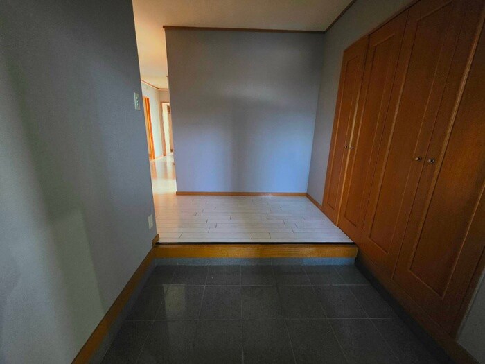 物件内観写真19　(玄関)