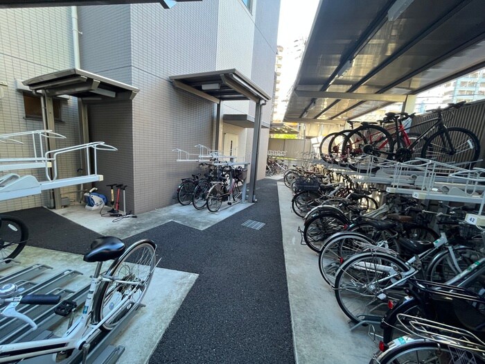 物件外観写真5　(駐輪場)