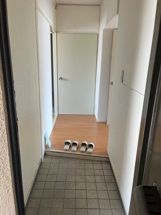 物件内観写真21　(玄関)