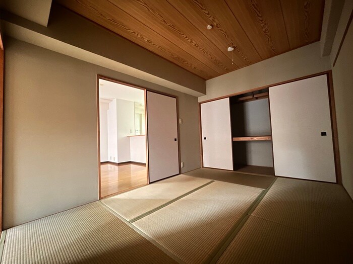 物件内観写真10　(居室)