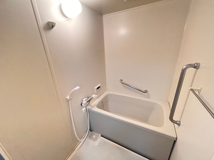 物件内観写真12　(バス／シャワールーム等)