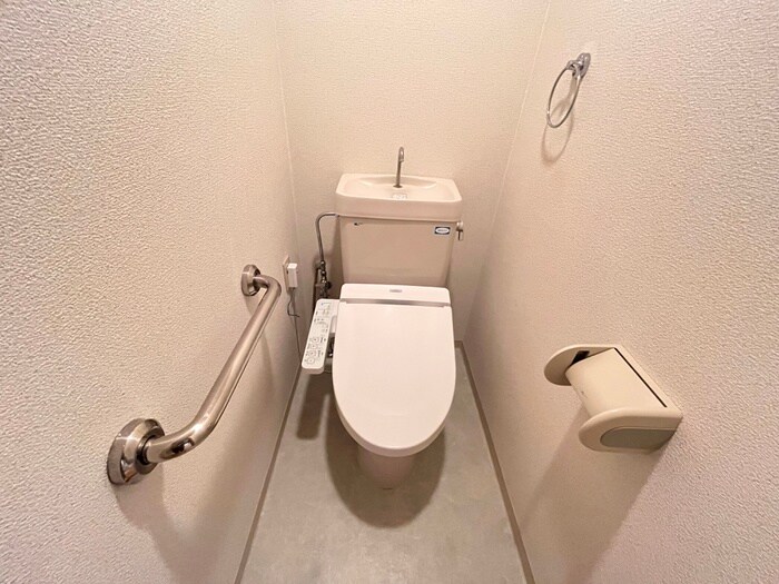 物件内観写真13　(トイレ)