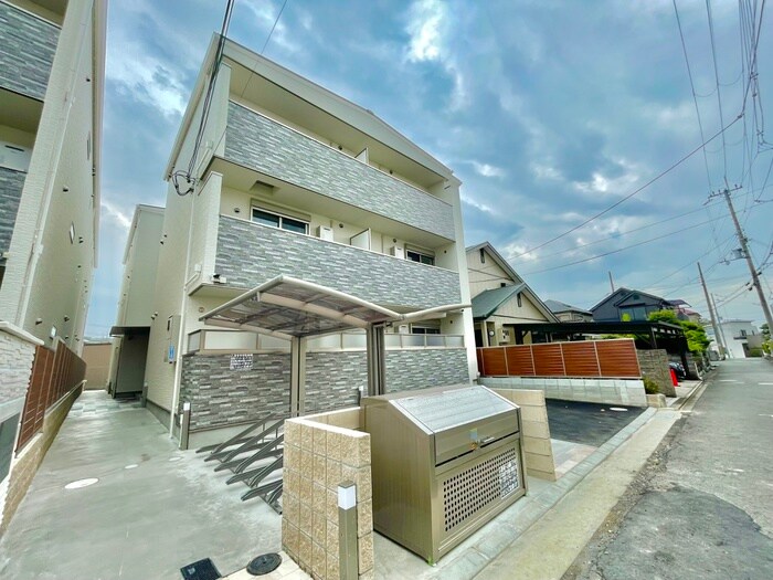 物件外観写真1　(外観写真)