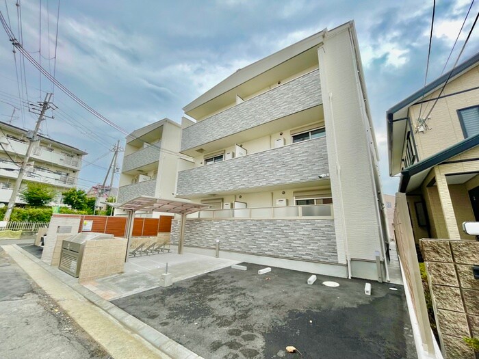 物件外観写真2　(外観写真)