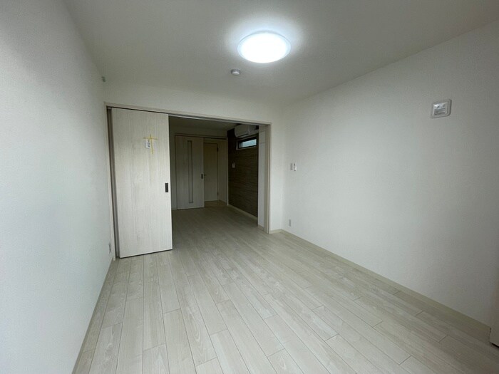 物件内観写真9　(居室)